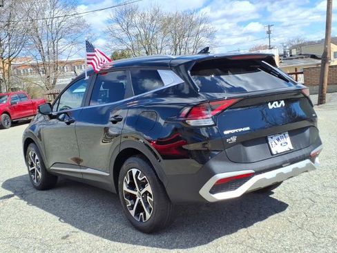 Used 2024 Kia Sportage EX AWD/4WD image 4