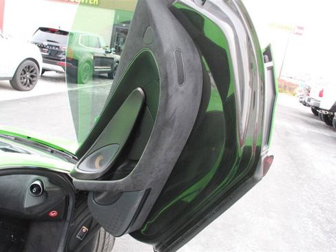 Used 2016 McLaren 570S Coupe image 17