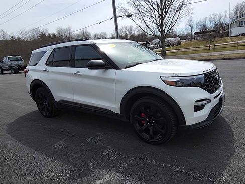 Used 2023 Ford Explorer ST w/ Equipment Group 401A image 2