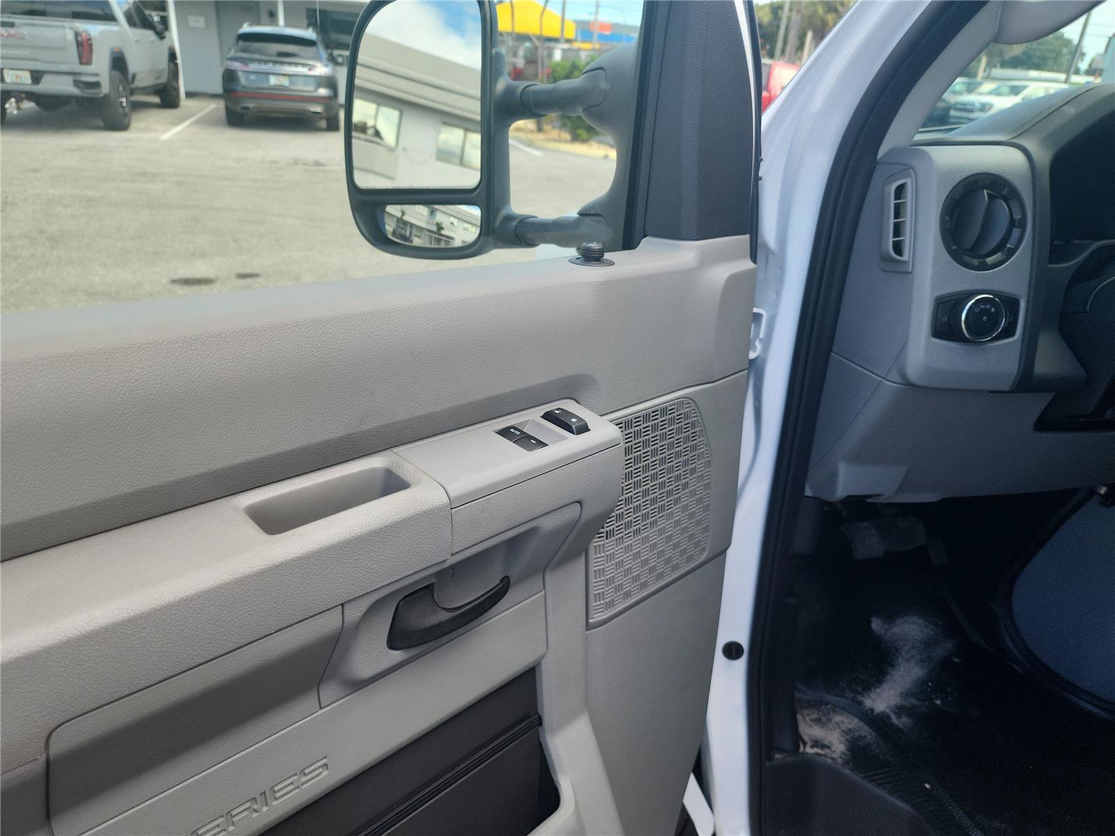New 2027 Ford E-350 and Econoline 350 Super Duty w/ Power Equipment Group RWD image 12