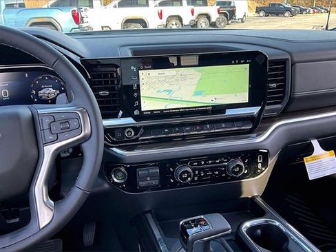 New 2026 Chevrolet Silverado 1500 LT w/ Z71 Off-Road Package image 7