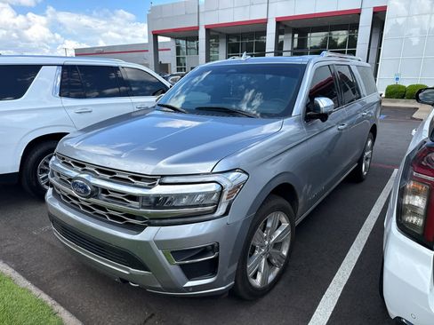 Used 2023 Ford Expedition Max Platinum AWD/4WD image 7