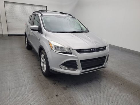 Used 2016 Ford Escape SE w/ Equipment Group 201A image 14