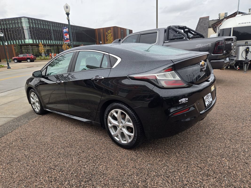 Used 2016 Chevrolet Volt Premier w/ Driver Confidence Package FWD image 8