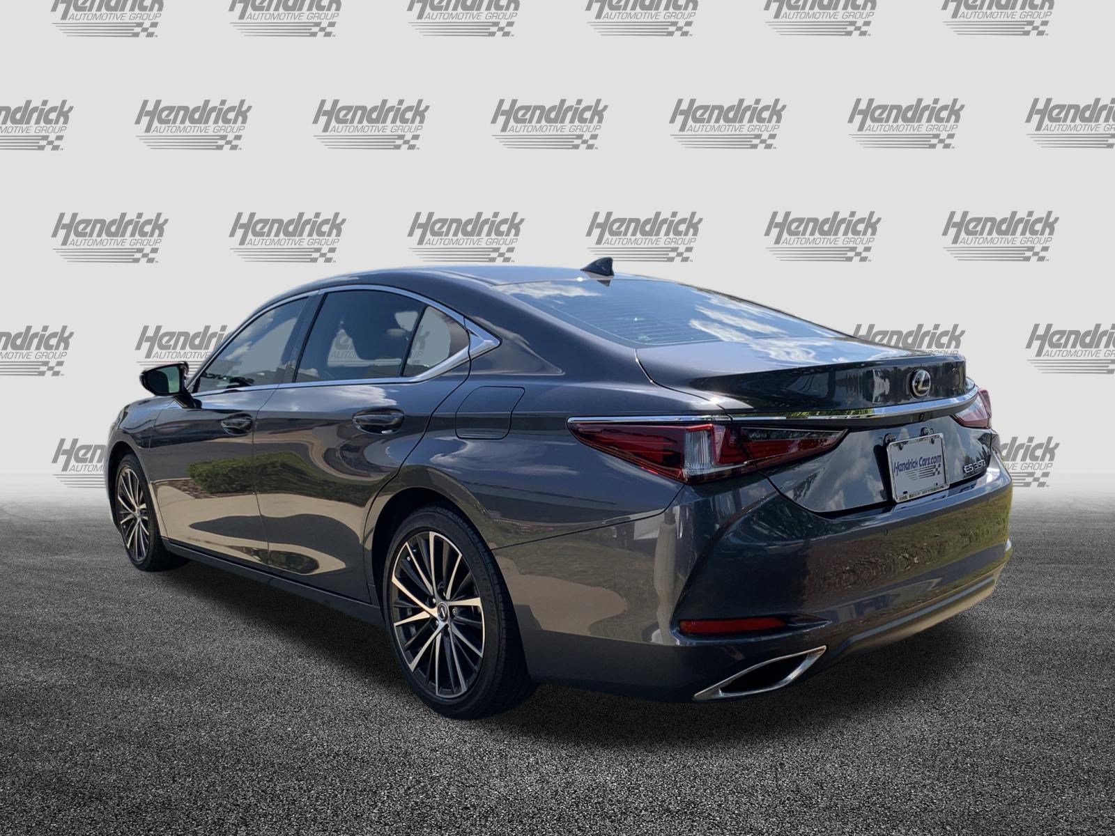 Used 2024 Lexus ES 350 w/ Premium Package FWD image 8