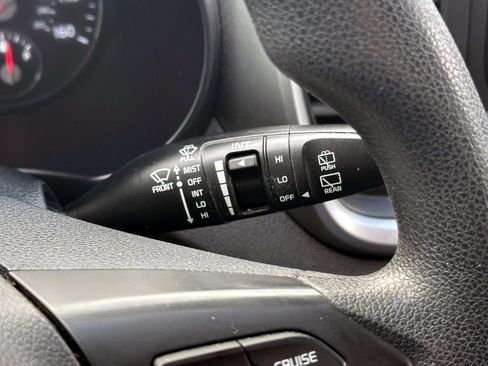 Used 2017 Kia Sorento LX image 23