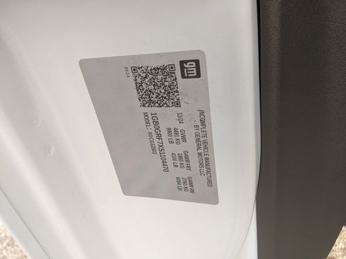 New 2025 Chevrolet Express 3500 w/ Power Convenience Package image 13