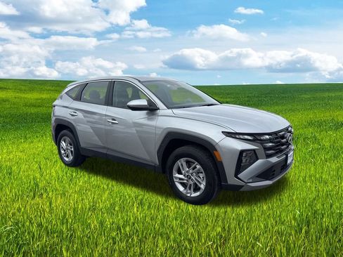 Certified 2026 Hyundai Tucson SE image 4