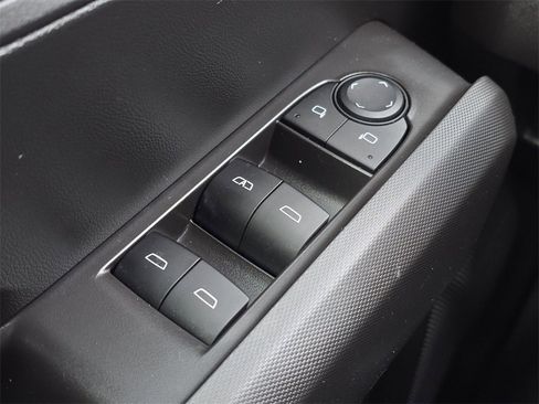 Used 2024 GMC Canyon Elevation w/ Convenience Package image 22