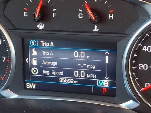 Used 2021 GMC Acadia SLE w/ Driver Convenience Package image 20