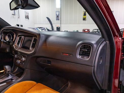Used 2022 Dodge Charger Scat Pack RWD image 31