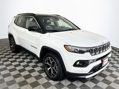 Used 2025 Jeep Compass Limited AWD/4WD image 1