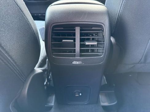 Used 2022 Ford Escape SE w/ Cold Weather Package image 26