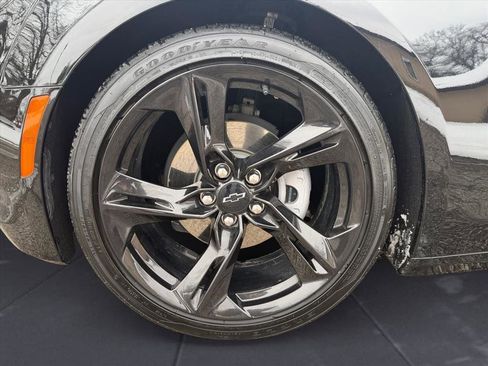 Used 2023 Chevrolet Camaro LT image 10