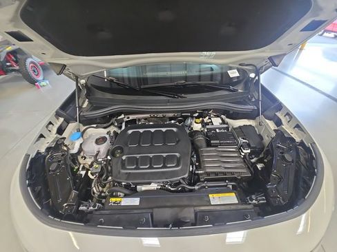 Used 2025 Volkswagen Tiguan SEL R-Line AWD/4WD image 24