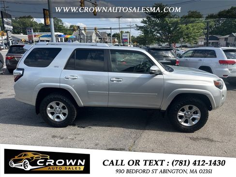 Used 2015 Toyota 4Runner SR5 Premium AWD/4WD image 4
