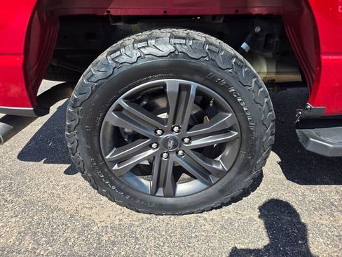 Used 2022 Ford F150 XLT w/ Equipment Group 302A High AWD/4WD image 9