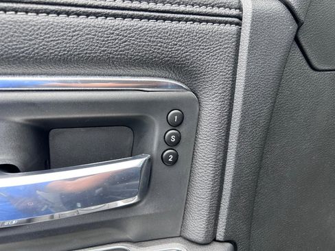 Used 2024 RAM 2500 Laramie w/ Sport Appearance Package image 25