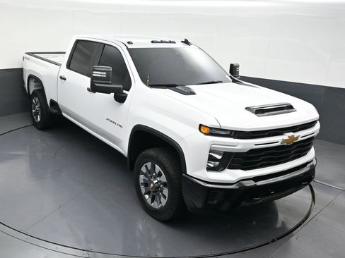 Used 2024 Chevrolet Silverado 2500 Custom w/ Custom Value Package AWD/4WD image 25