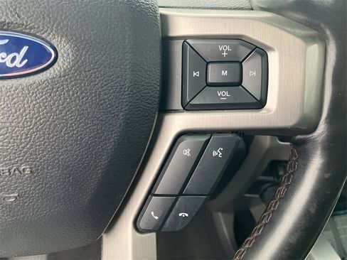 Used 2021 Ford F250 Platinum w/ FX4 Off-Road Package image 27