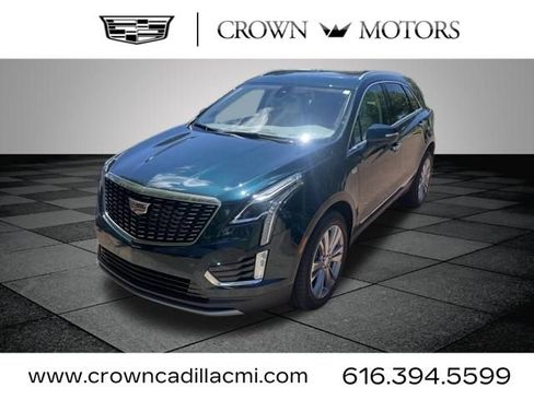 Certified 2024 Cadillac XT5 Premium Luxury w/ LPO, Floor Liner Package AWD/4WD image 5