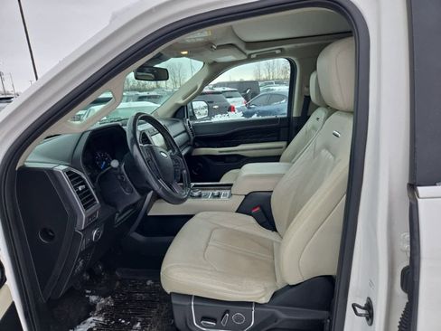 Used 2018 Ford Expedition Platinum image 9