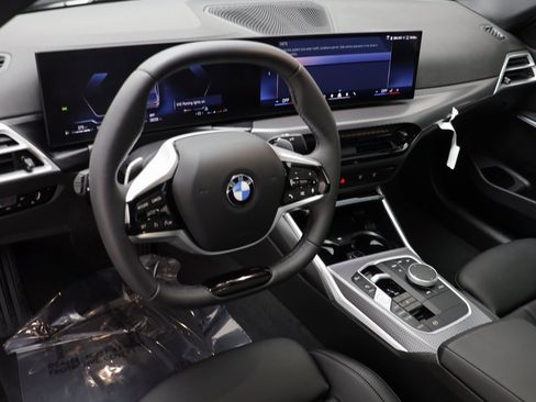Certified 2025 BMW 330i xDrive Sedan w/ M Sport Package image 6
