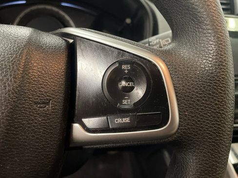 Used 2018 Honda CR-V LX image 21