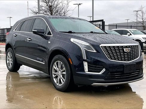 Used 2021 Cadillac XT5 Premium Luxury image 2