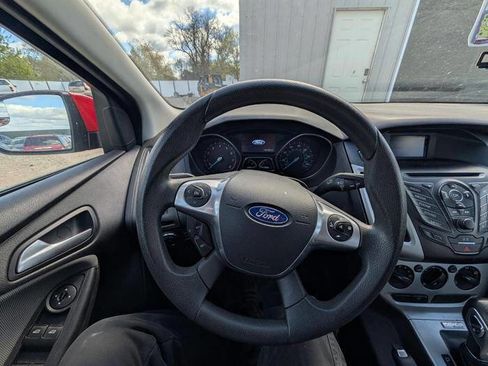 Used 2014 Ford Focus SE w/ SE Winter Package FWD image 33