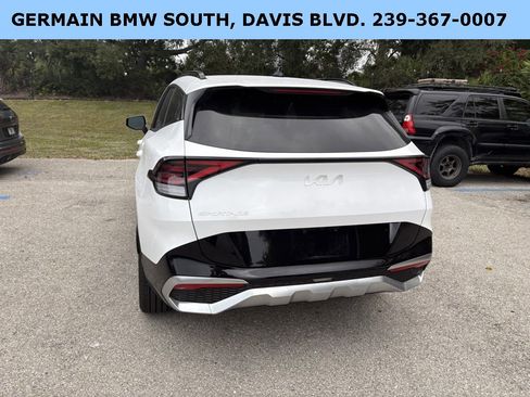 Used 2023 Kia Sportage SX image 16