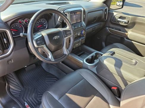 Used 2022 Chevrolet Silverado 1500 LT Trail Boss w/ LT Trail Boss Premium Package AWD/4WD image 22