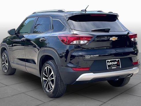 Used 2025 Chevrolet TrailBlazer LT AWD/4WD image 12