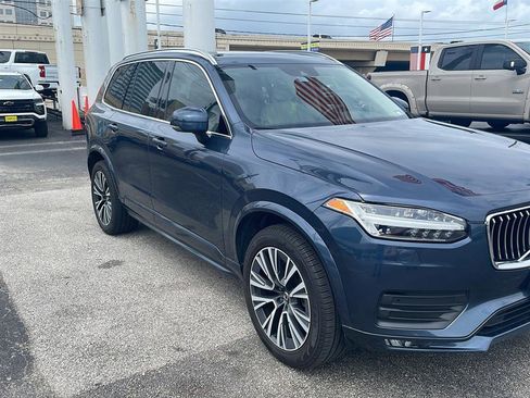 Used 2021 Volvo XC90 T5 Momentum w/ Climate Package FWD image 1