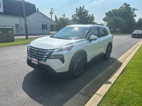 Used 2026 Nissan Rogue SV FWD image 6