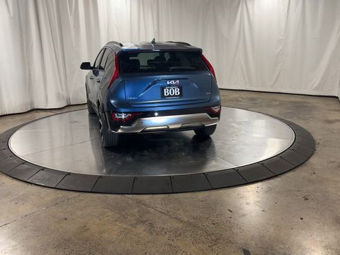 Certified 2025 Kia Niro SX Touring image 7