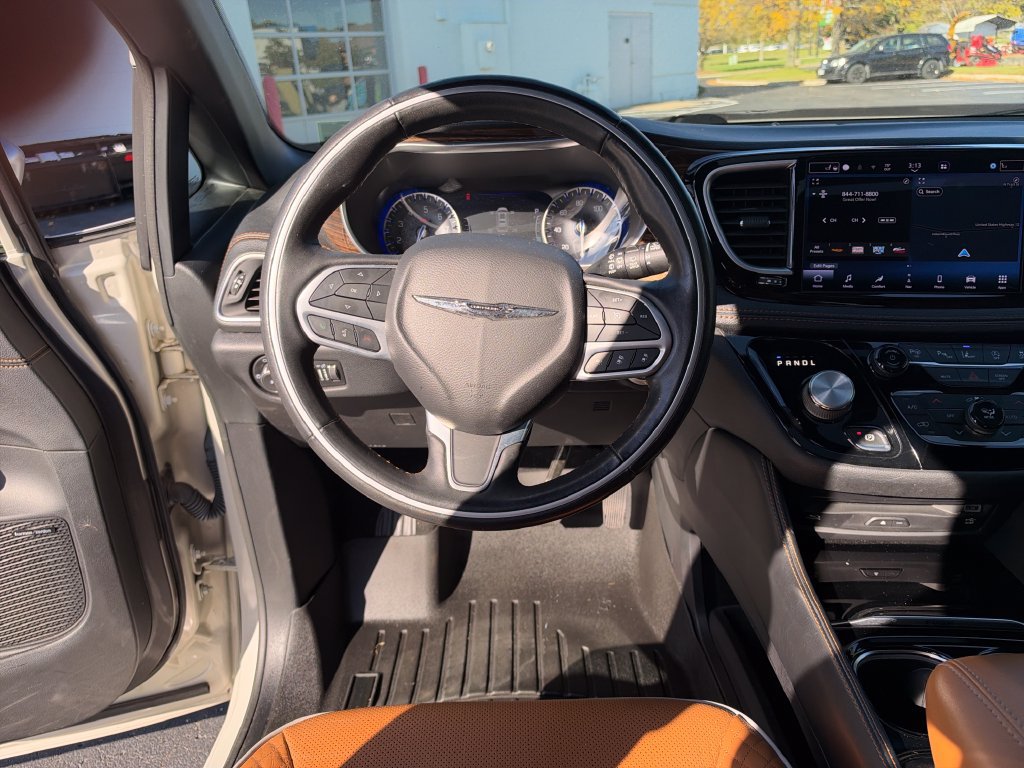 Used 2021 Chrysler Pacifica Pinnacle AWD/4WD image 15
