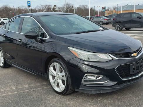 Certified 2017 Chevrolet Cruze Premier image 8