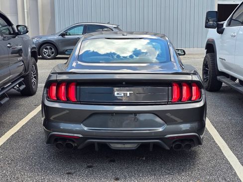 Used 2019 Ford Mustang GT RWD image 4