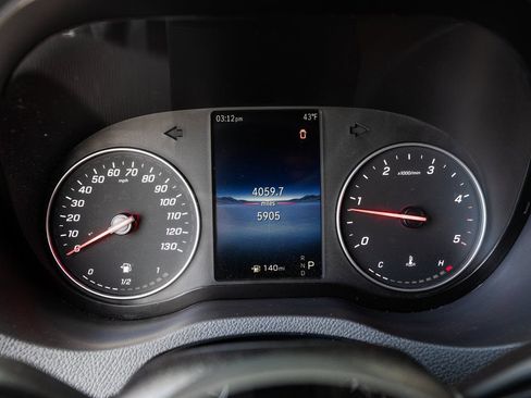Used 2025 Mercedes-Benz Sprinter 2500 image 12