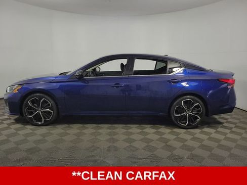 Used 2023 Nissan Altima 2.5 SR w/ SR Premium Package FWD image 5