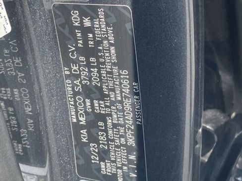 Used 2024 Kia Forte LXS image 31