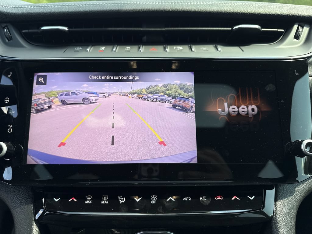 New 2026 Jeep Grand Cherokee Altitude RWD image 21