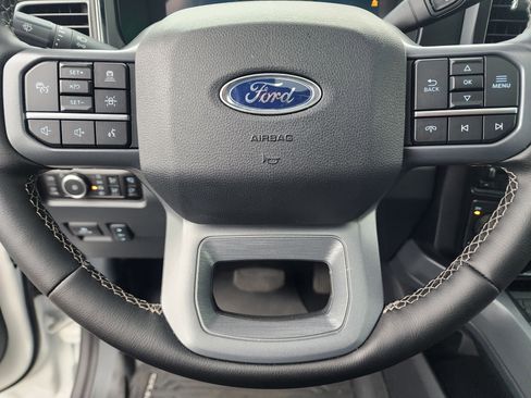 Used 2025 Ford F250 Lariat w/ Lariat Ultimate Package image 27