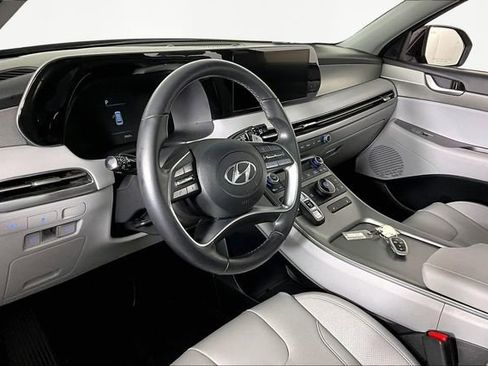 Used 2024 Hyundai Palisade SEL image 16