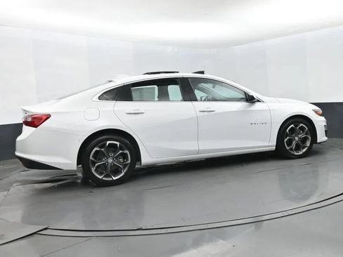 Used 2023 Chevrolet Malibu LT FWD image 4
