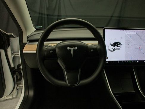 Used 2020 Tesla Model 3 Long Range image 22
