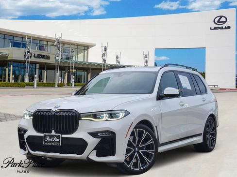 Used 2022 BMW X7 M50i w/ Executive Package image 1