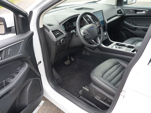 Used 2024 Ford Edge SEL w/ Convenience Package AWD/4WD image 14