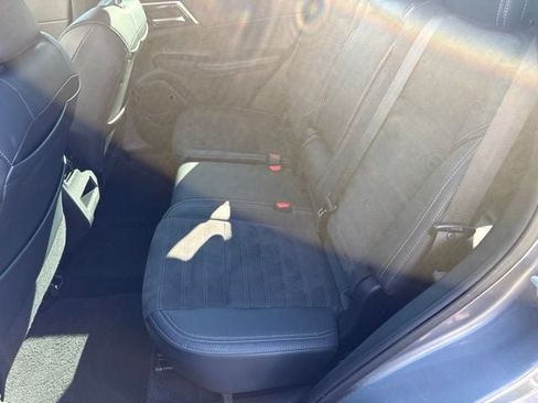 Used 2023 Mitsubishi Outlander SE AWD/4WD image 15
